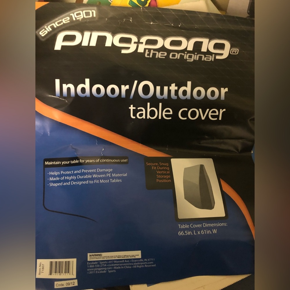 Heavy duty Ping Pong cover. Waterproof. Fits standard ping pong table.
